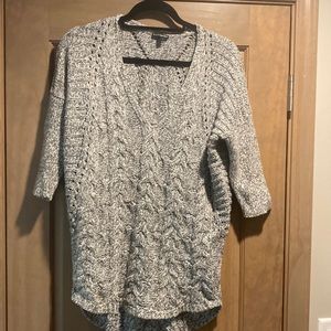 express size small gray and white V-neck sweater